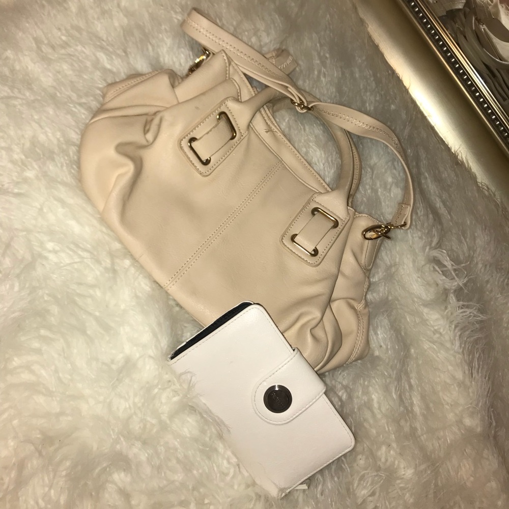 Cream Satchel & white Kenneth Cole wallet